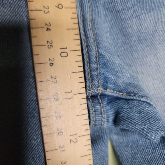 Cello High Rise Jeans Size 25‎ Blue Light Wash Straight Distressed Button Fly - Picture 11 of 11